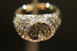 Pierścionek złoty diamenty r 20 certyfikat