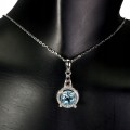Delikatny naszyjnik naturalny sky topaz cyrkonie