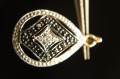 Delikatny złoty 0.375 wisiorek naturalne diamenty