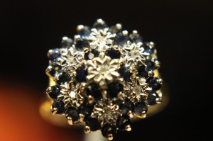 Pierścionek złoty szafiry diamenty r 17 certyfikat