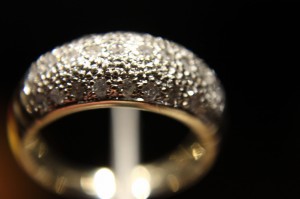 Pierścionek złoty diamenty r 13.5 certyfikat