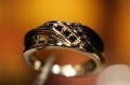 Pierścionek złoty czarne diamenty r. 15