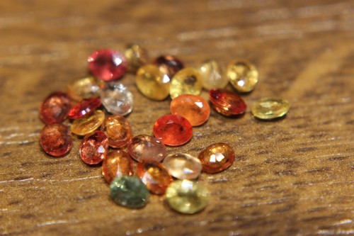 Szafiry kamienie naturalne 6.00ct 26szt