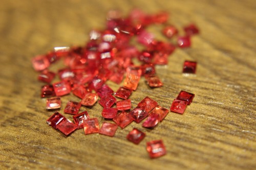Szafiry padparadża kamienie naturalne 7.60ct 73szt