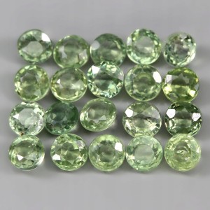 Szafiry zielone kamienie naturalne 4.47ct 20 sztuk