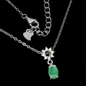 Delikatny naszyjnik szmaragd cyrkonie 925 natural