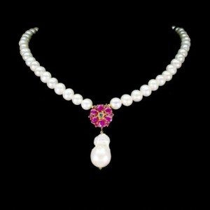 Piękny naszyjnik kwiat naturalne rubiny perły 925