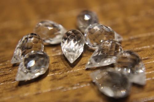 Białe topazy kamienie naturalne 12.00ct 9szt