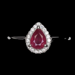 Delikatny srebrny pierścionek naturalny rubin r 12