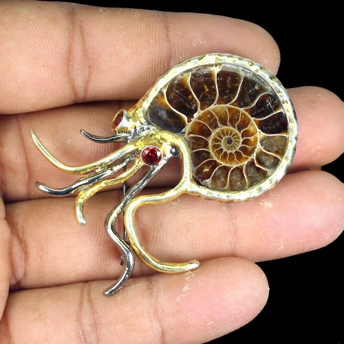 Broszka kałamarnica skamielina amonit granaty 925