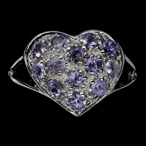 Srebrny pierścionek serce naturalne tanzanity r 17
