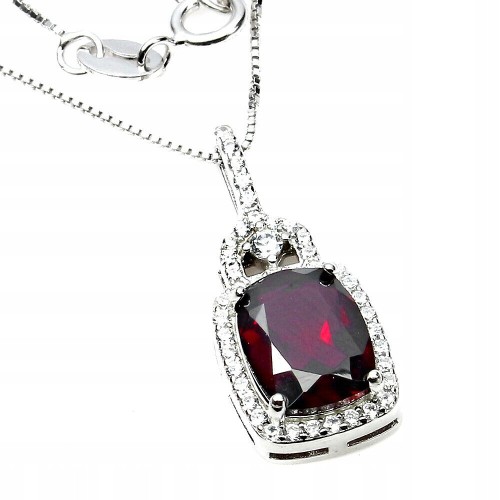 Delikatny naszyjnik cyrkonie natur. rodolit granat