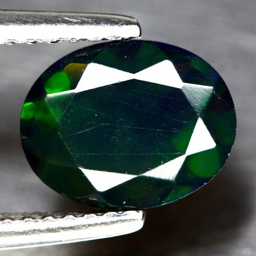 Opal czarny kamień naturalny 0.85ct AAA IF