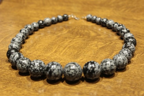 Srebrny naszyjnik kamień naturalny obsydian