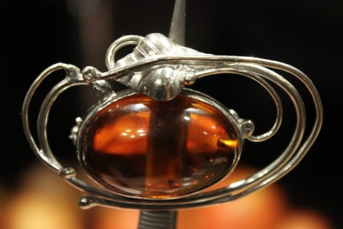 Broszka srebrna naturalny bursztyn 925