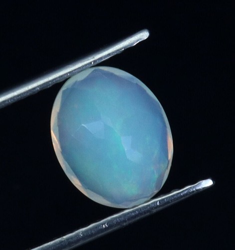 Opal ognisty kamień naturalny 2.01ct AAA IF