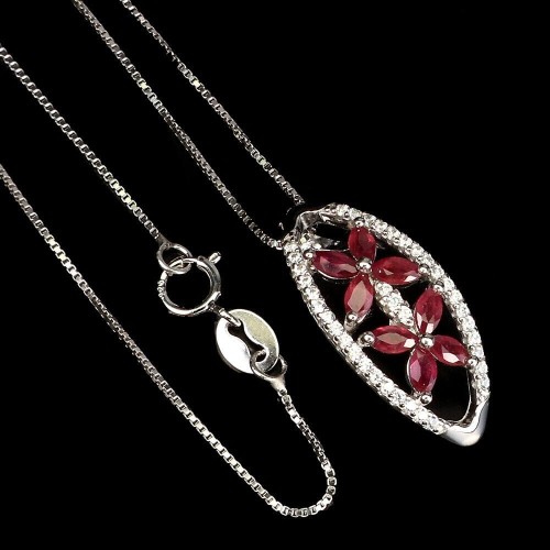 Piękny delikatny srebrny naszyjnik naturalne rubiny cyrkonie kwiat 925