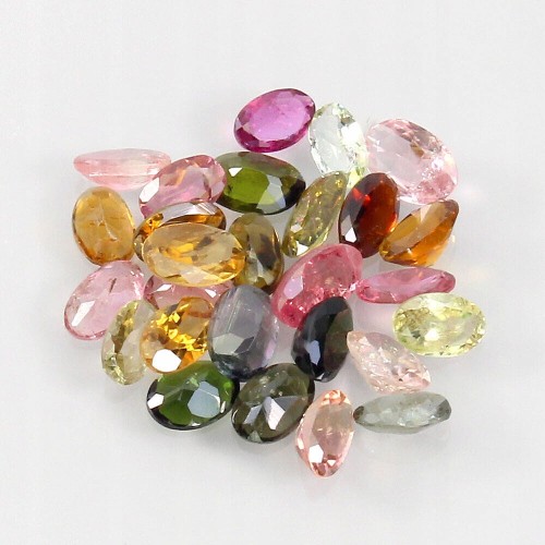 Turmaliny kamienie naturalne IF-VVS 5.10ct 24 sztuki