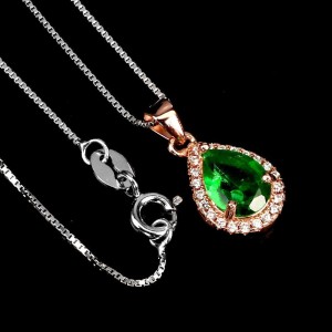Srebrny delikatny naszyjnik cyrkonie topaz zielony naturalny