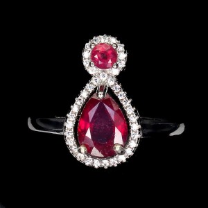 Srebrny delikatny pierścionek naturalne rubiny cyrkonie r 20