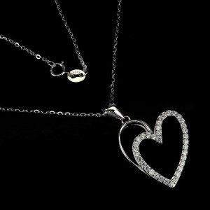 Srebrny naszyjnik delikatny cyrkonie serce