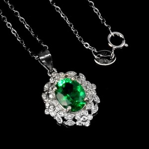 Delikatny srebrny naszyjnik cyrkonie topaz zielony naturalny