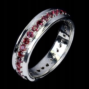 Pierścionek r 13 delikatny obrączka srebrna granaty rodolity