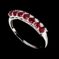Srebrny delikatny pierścionek naturalne rubiny cyrkonie r 14