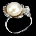 Pierścionek r 13 srebro naturalna kremowa perła cyrkonie