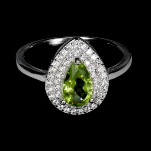 Pierścionek r 20 srebrny delikatny naturalny oliwin cyrkonie