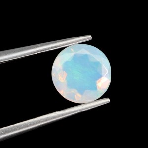 Opal ognisty kamień naturalny AAA 0.81ct IF