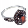 925 Srebrny piękny pierścionek naturalne granaty r 14.5