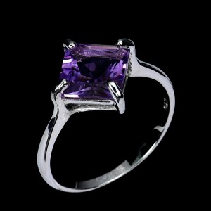 Delikatny zjawiskowy pierścionek 925 naturalny ametyst r 15