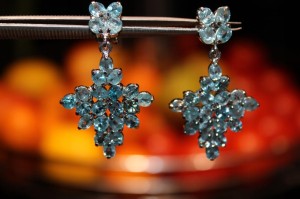 Zjawiskowe srebrne kolczyki naturalne niebieskie cyrkony 2