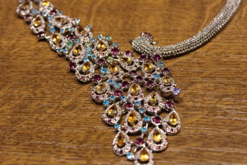 Naszyjnik srebrny zjawiskowy paw naturalne szafiry Songea apatyty 925