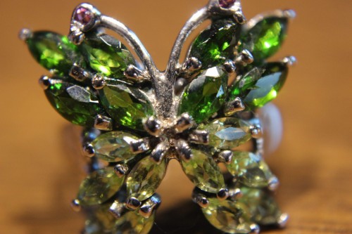Pierścionek naturalne oliwiny diopsydy motyl r 17