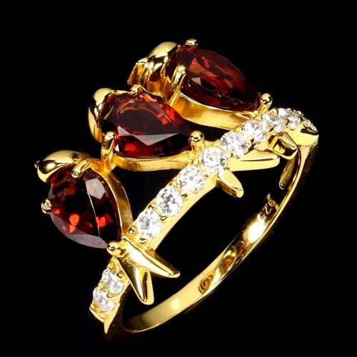 Srebrny piękny pierścionek r 14.5 naturalne granaty cyrkonie