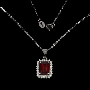 Zjawiskowy delikatny 925 naszyjnik naturalny rubin cyrkonie