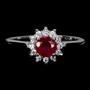 Srebrny delikatny pierścionek r 17 naturalny rubin cyrkonie