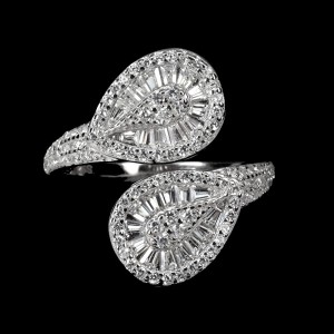 Srebrny delikatny pierścionek elegancki cyrkonie AAA r 14