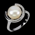 925 Pierścionek srebro elegancki naturalna kremowa perła cyrkonie r 17