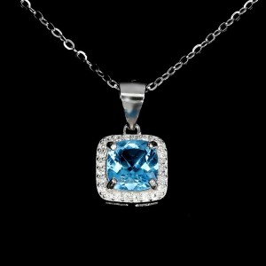 Piękny elegancki naszyjnik delikatny cyrkonie topaz Swiss Blue naturalny