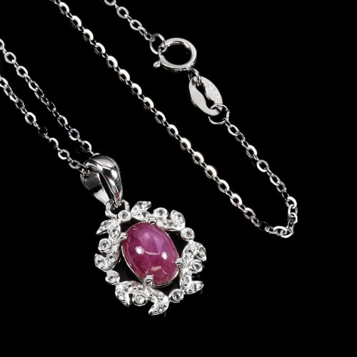Srebrny delikatny naszyjnik naturalne białe topazy rubin gwiaździsty