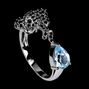 Srebrny delikatny pierścionek r 14 naturalny sky topaz czarne spinele słoń