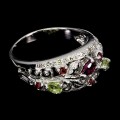 925 Elegancki srebrny pierścionek naturalne granaty oliwiny szafiry r 19