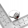 Pierścionek elegancki srebro 925 naturalny granat czarne spinele r 14