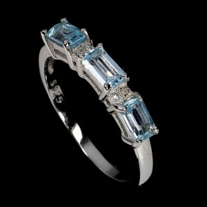 Srebrny delikatny pierścionek r 13 naturalne sky blue topazy cyrkonie