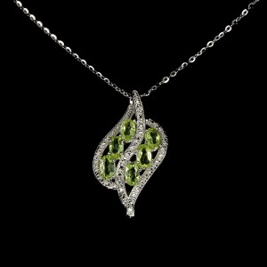 Naszyjnik srebrny elegancki naturalne oliwiny piękny 925