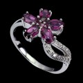 Pierścionek r 16 delikatny srebrny naturalne rodolity granaty kwiat