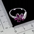 Pierścionek r 16 delikatny srebrny naturalne rodolity granaty kwiat